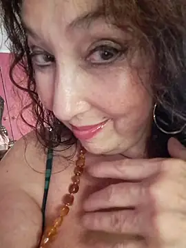 GypsyEsmeralda Chat XXX live