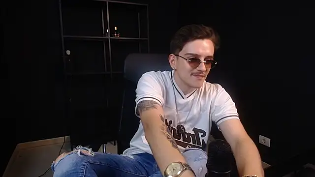 FelixStarkk 라이브 XXX 채팅