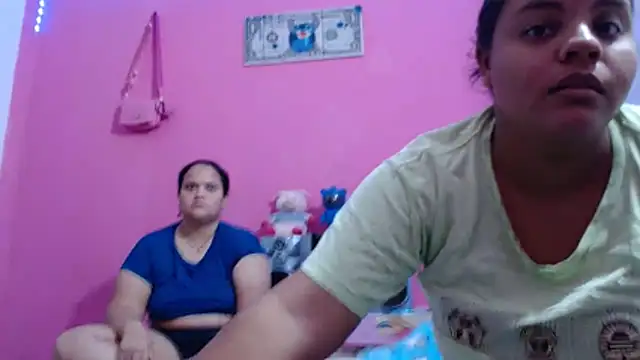 brunnette_hot's Live XXX Chat