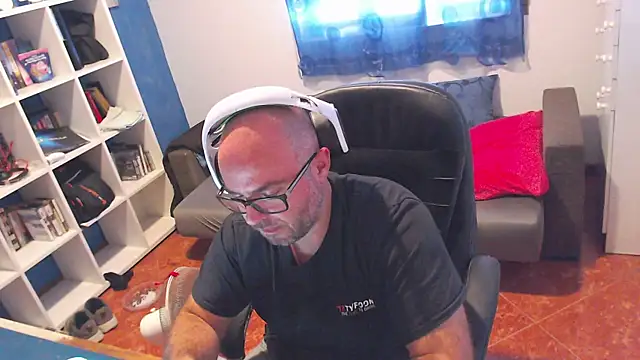 ravingr4d4 Chat XXX in diretta