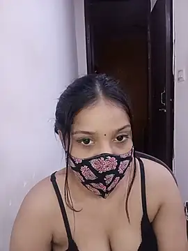Cute_Rakhi8 Adlı Modelin Canlı XXX Sohbeti