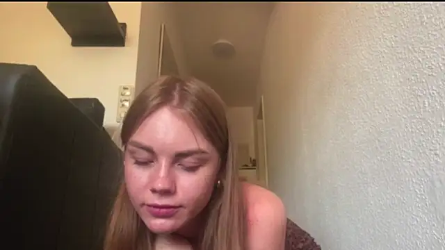 Živý XXX chat SunnyStrike