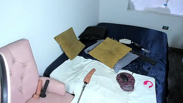 Benjamin_Buster Adlı Modelin Canlı XXX Sohbeti