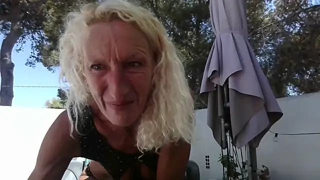 Chat XXX en directo de BarbaraKinkyRoom