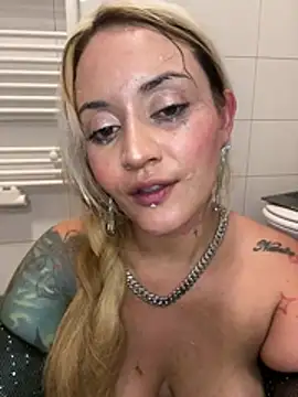 Czat XXX na żywo – RedVelvet_-