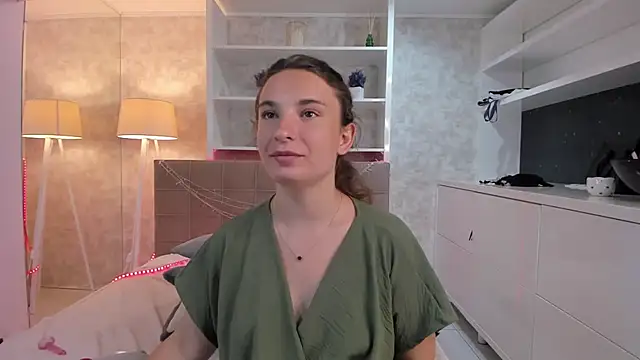 Chat +18 de JosephineRows ao vivo