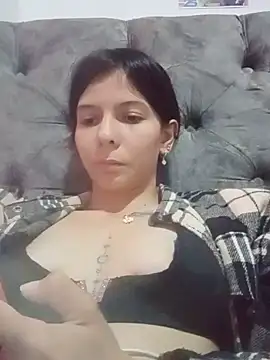 BigbuttBrooklyn_ Adlı Modelin Canlı XXX Sohbeti