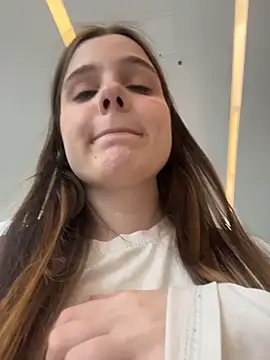 Živý XXX chat Lunabelle_