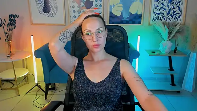 Charlotte_Hudson – Naživo XXX chat