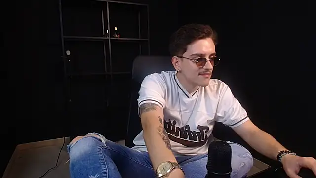FelixStarkk élő XXX-chatje