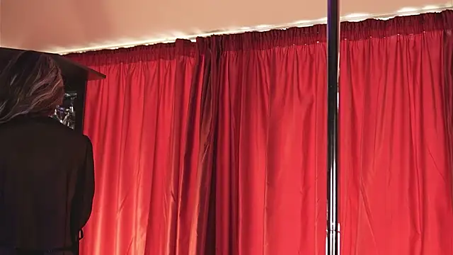 LuxenNoir – Live XXX-chat