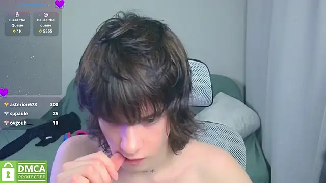 Chatroom XXX en direct de LeonBoykisser