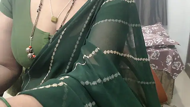 sunitha-3 Adlı Modelin Canlı XXX Sohbeti