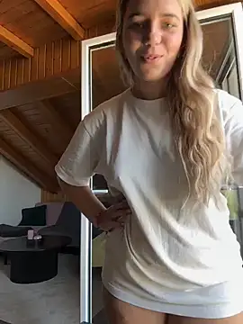 Naomi-Klein Live XXX-Chat