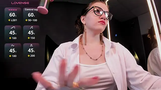 دردشة CathyAdams الجنسية المباشرة