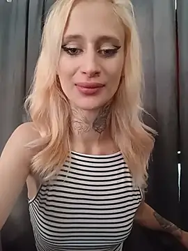 I_amLolla's Live XXX Chat