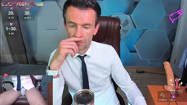 SteveTiger 现场XXX聊天