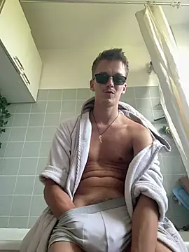 XXX chat uživo modela Toyjungee