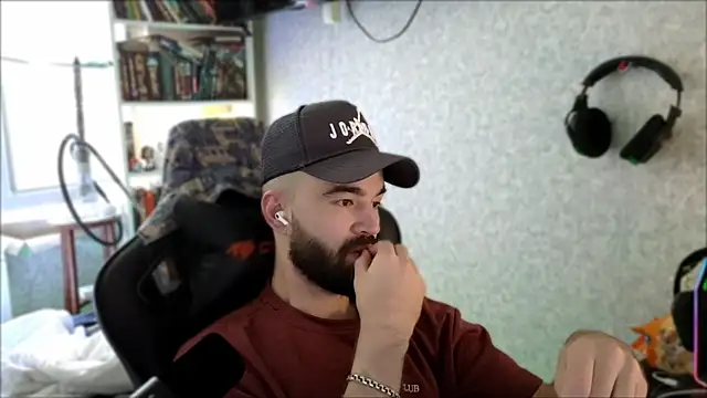 Онлайн чат XXX _Serious_Man