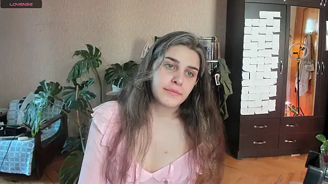 Chatroom XXX en direct de _Roselina_