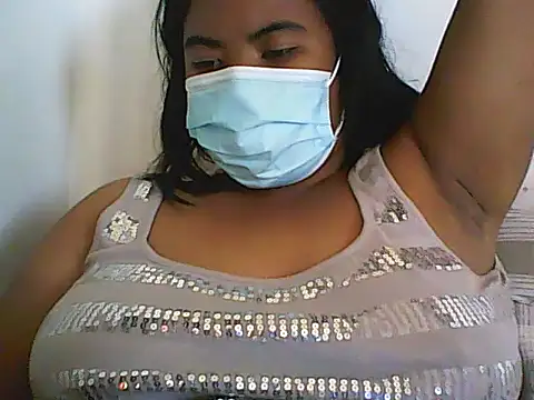 Artinah22 live XXX chat