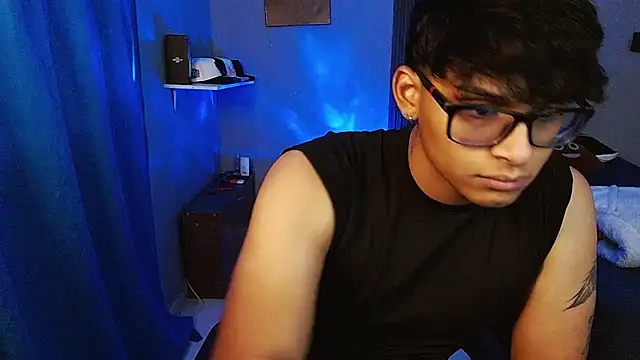 Mr_yisuzz Webcamshow