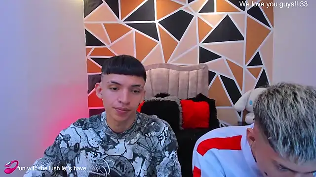 Juan_Nd_Steven 即時 XXX 聊天