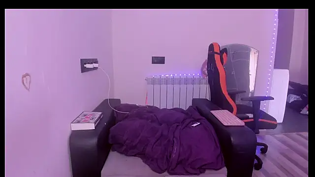 Lyricca Adlı Modelin Canlı XXX Sohbeti