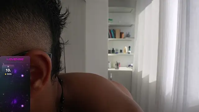 Paradise_boy__ Adlı Modelin Canlı XXX Sohbeti