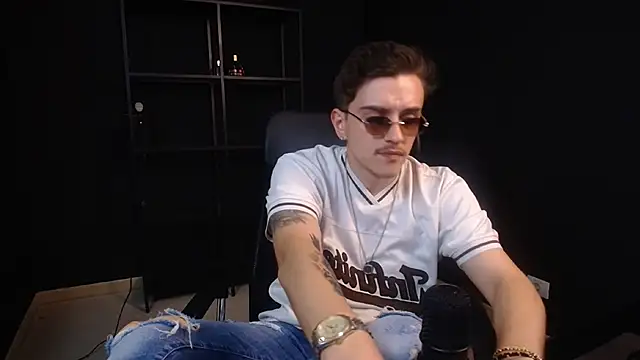 FelixStarkk live XXX chat