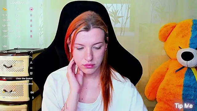 MeganNewCat's Live XXX Chat