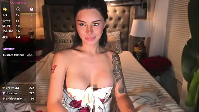 ParisianDollのライブXXXチャット