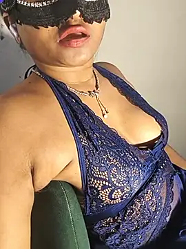 DIRTYSECRET_QUEEN_07 Chat XXX in diretta