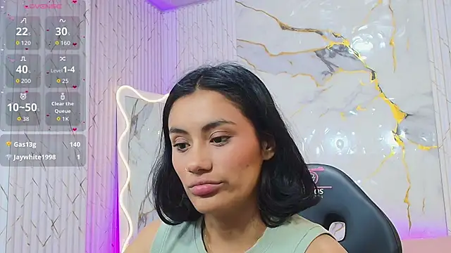 PEACHY_TAY élő XXX-chatje