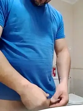 Bradd_32 Adlı Modelin Canlı XXX Sohbeti