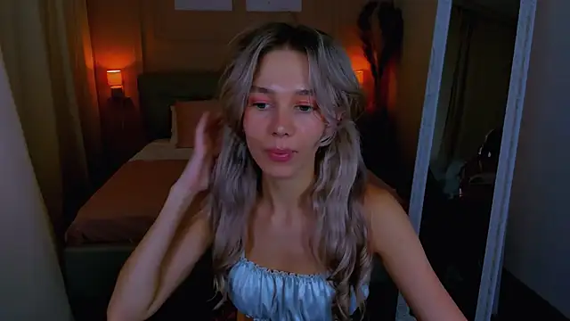 LuluAlis' Live XXX Chat