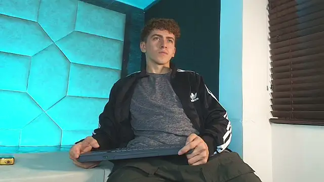 Tyler_Mcrey Live XXX-chat
