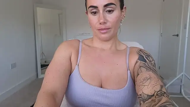 LibbyLoveHeartx's Live XXX Chat