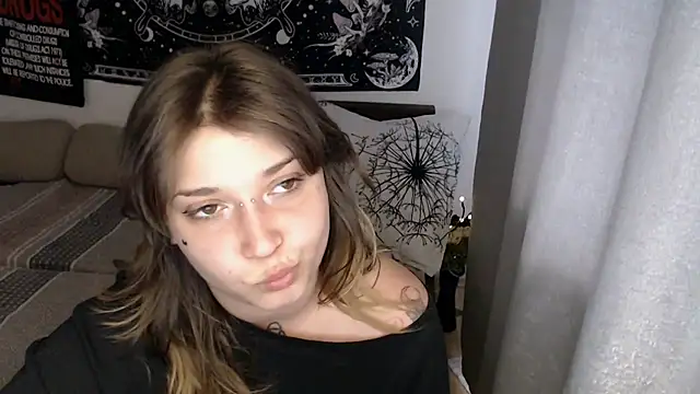Chat +18 de AlienforTwenty ao vivo