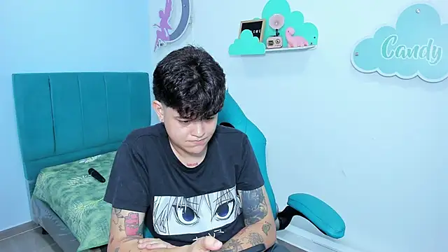 Chat +18 de nataly_0303 ao vivo