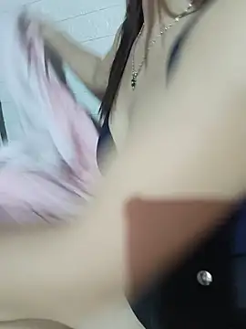 Chat +18 de Ngocmai_lazdy ao vivo