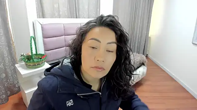 Chat +18 de gaby_trent ao vivo