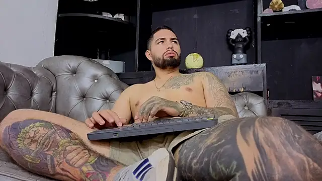 matteosantos Chat XXX live