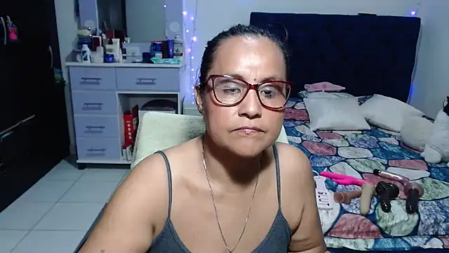 Chat +18 de pervert_mommy_ ao vivo