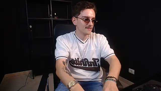FelixStarkk live XXX chat