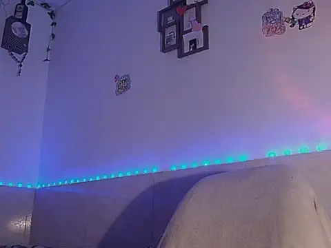 Chat +18 de Dabria_luxee ao vivo
