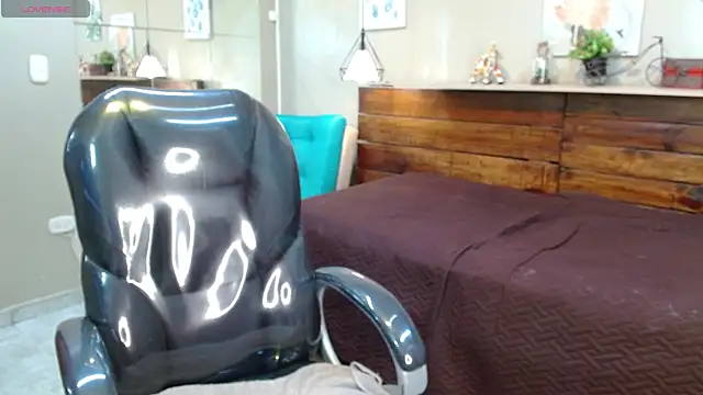 XXX chat uživo modela FelipeFriendly