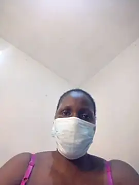 queenofbeautyss' Live XXX Chat