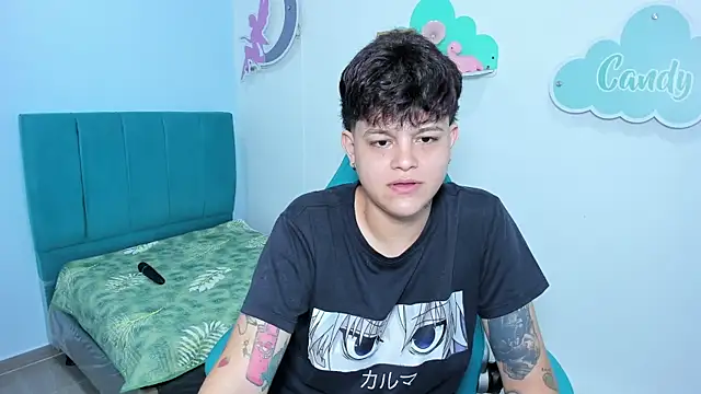 Chat +18 de nataly_0303 ao vivo