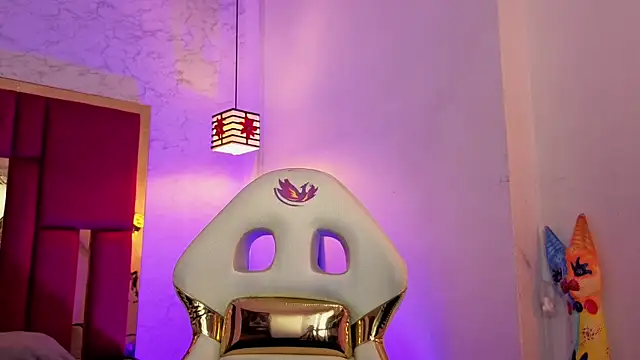 Chat +18 de moon_winy ao vivo